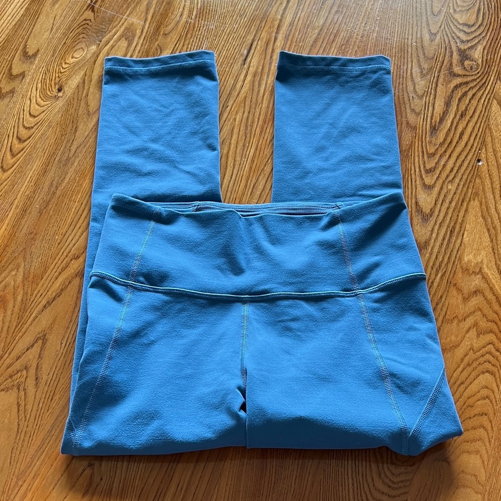 Under Armour Women's Blue Leggings